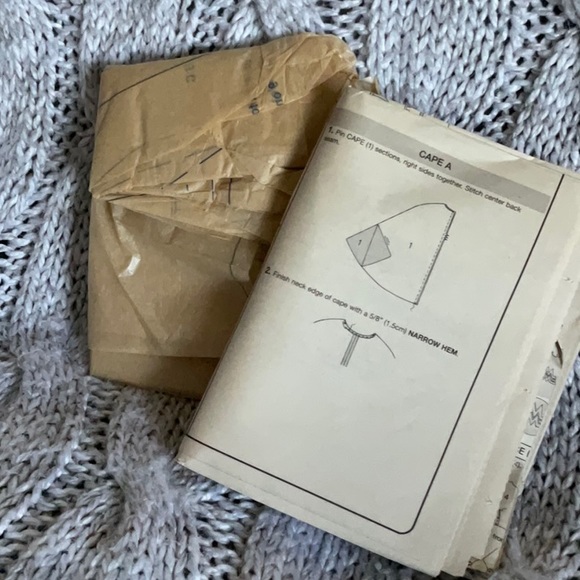 Wonder Woman, Super Women, Hero Vintage McCall’s Costumes Sewing Pattern - Picture 3 of 3